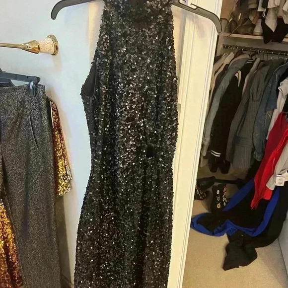 Nordstrom CIEBON Signy Sequin Asymmetric Gown size small - Picture 3 of 3